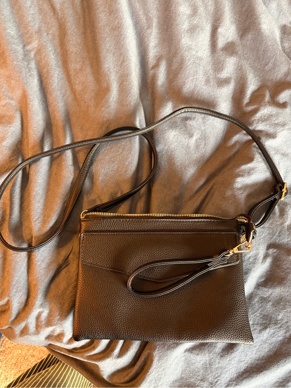 Classic Black Crossbody/Wristlet